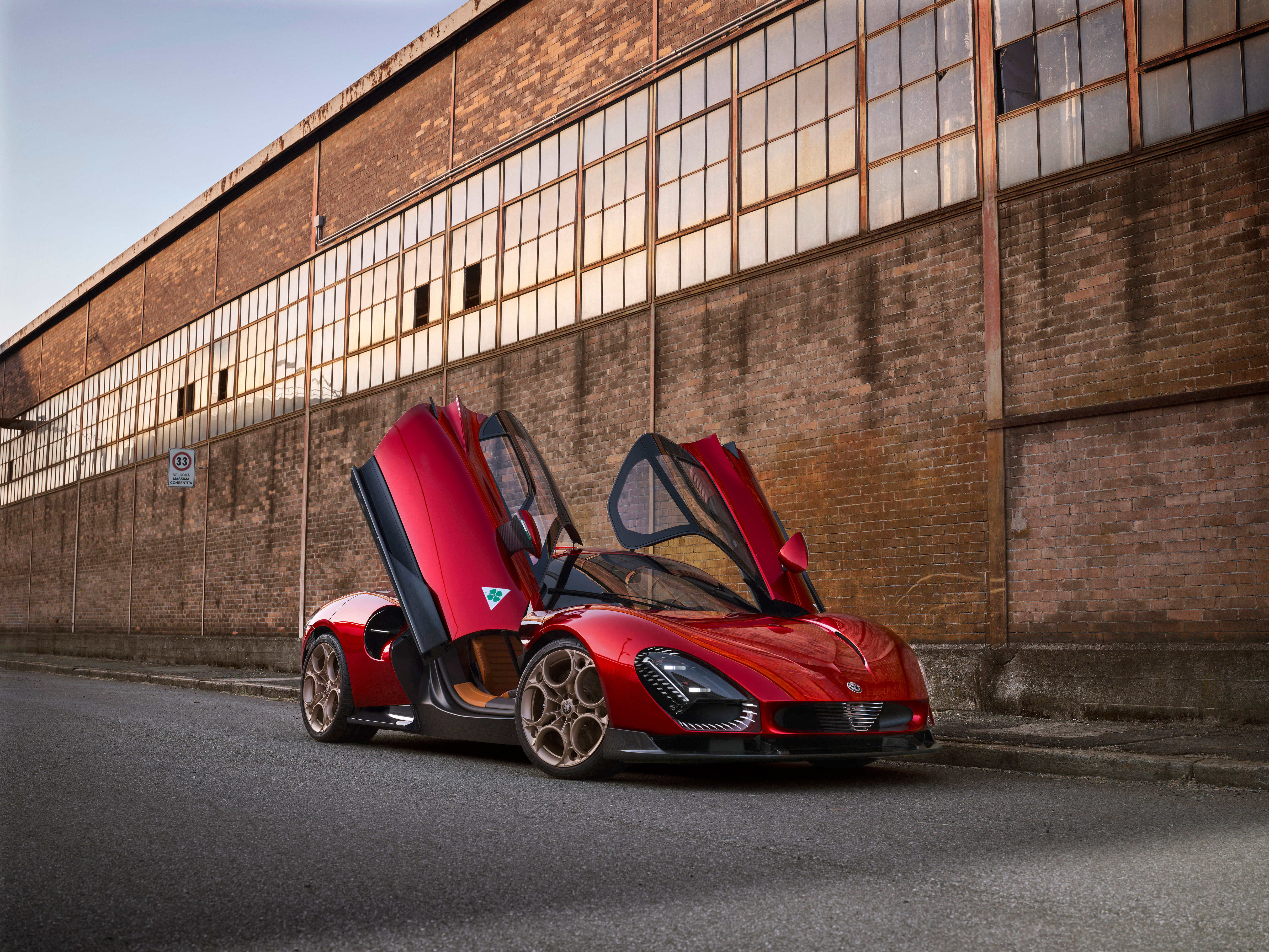 Alfa Romeo 33 Stradale, Sportwagen, 2024, 5K