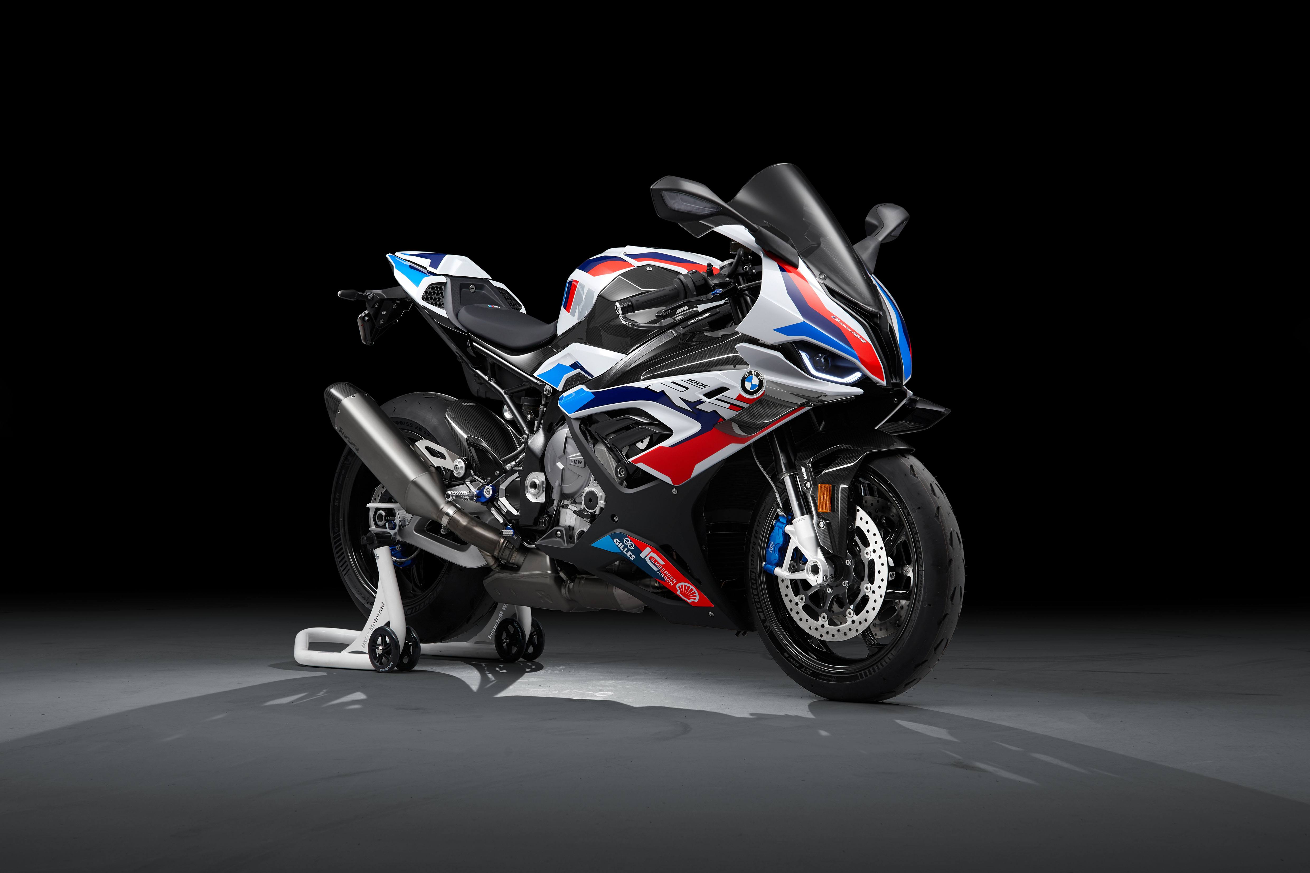 BMW M 1000 RR, AMOLED, Schwarzer Hintergrund, Rennmotorräder, 2021, 5K