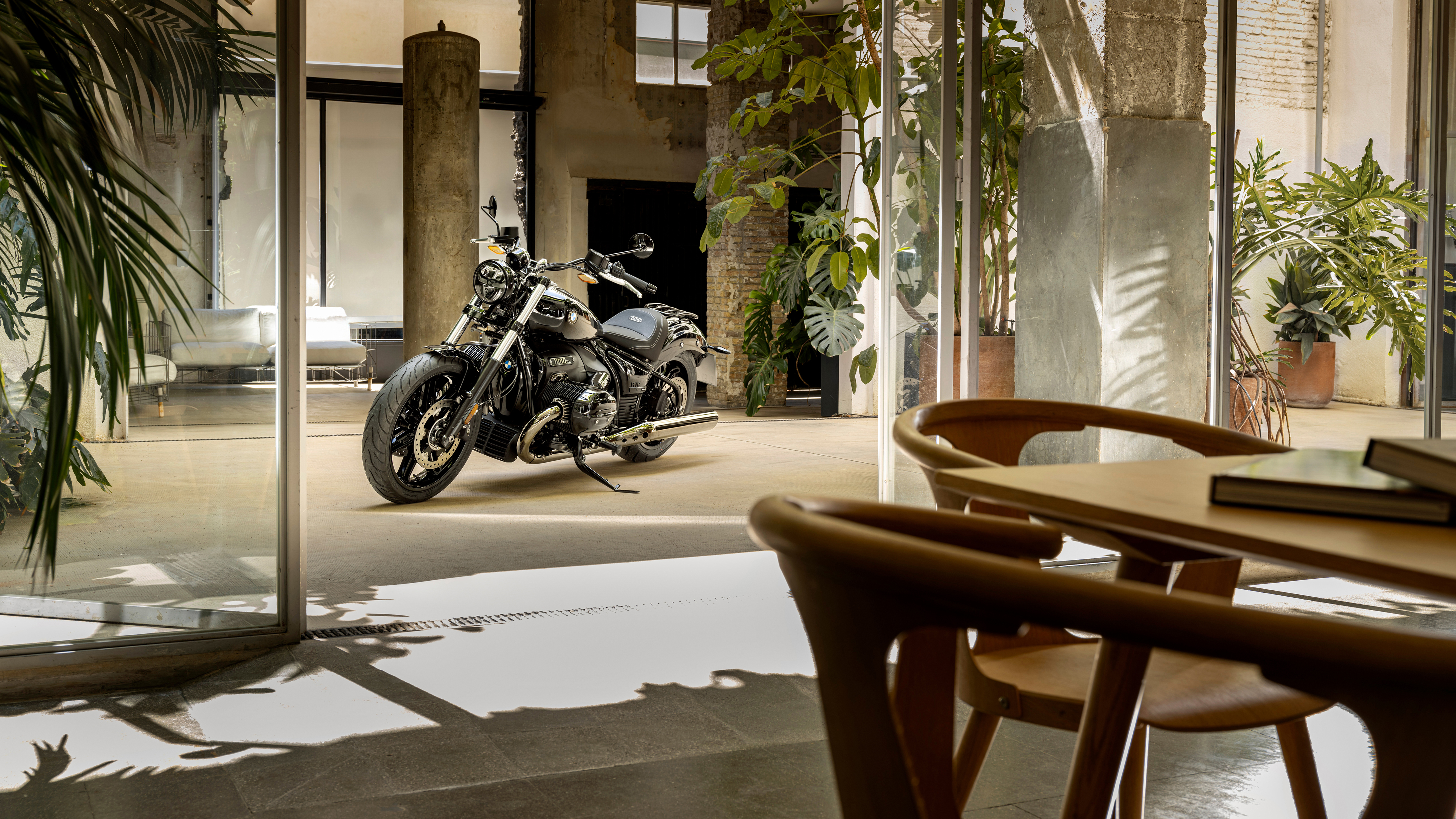 BMW R 18, modernes Interieur, 5K, Cruiser-Motorrad, 2025