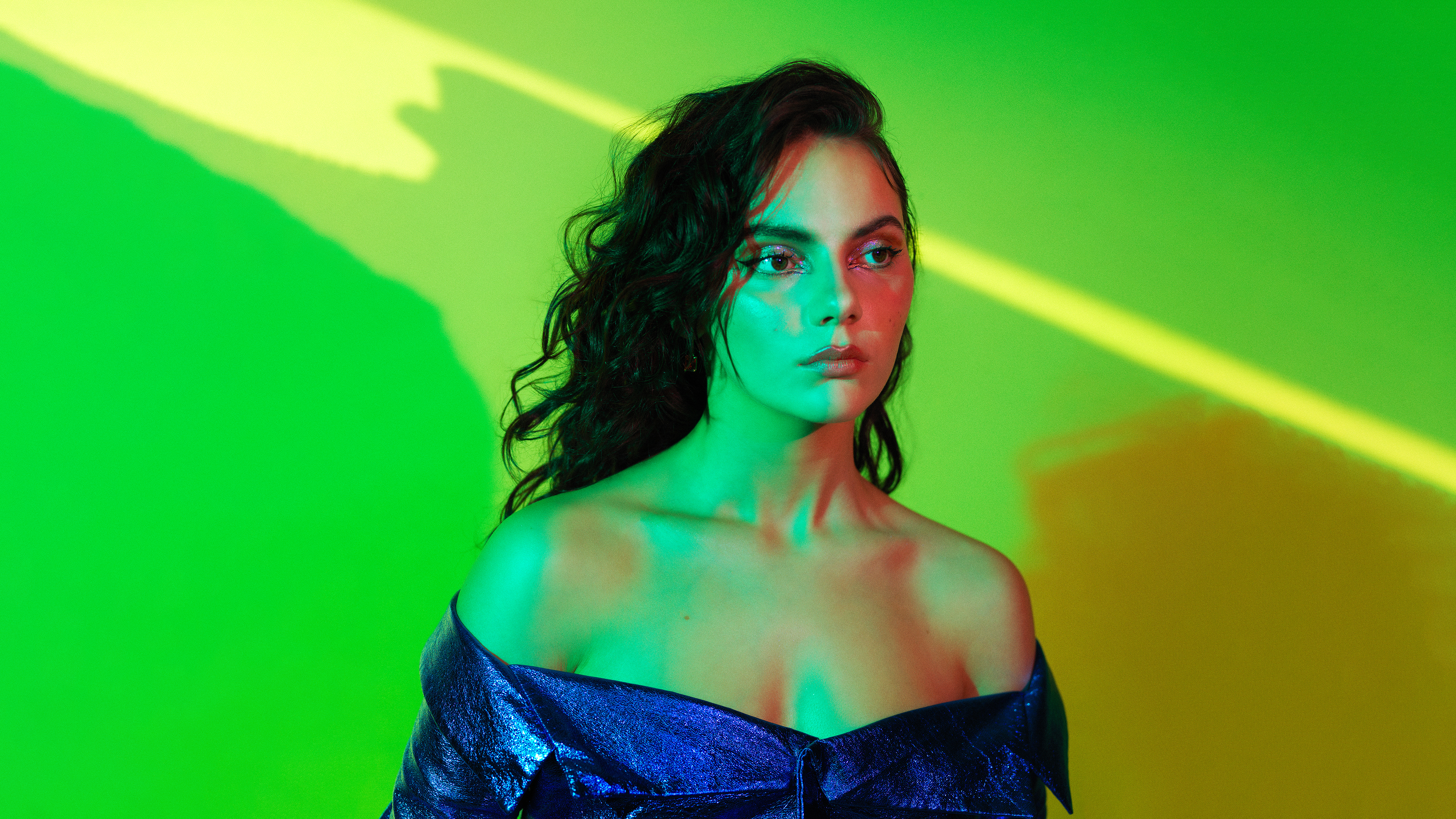 Dafne Keen, Grüner Hintergrund, 5K