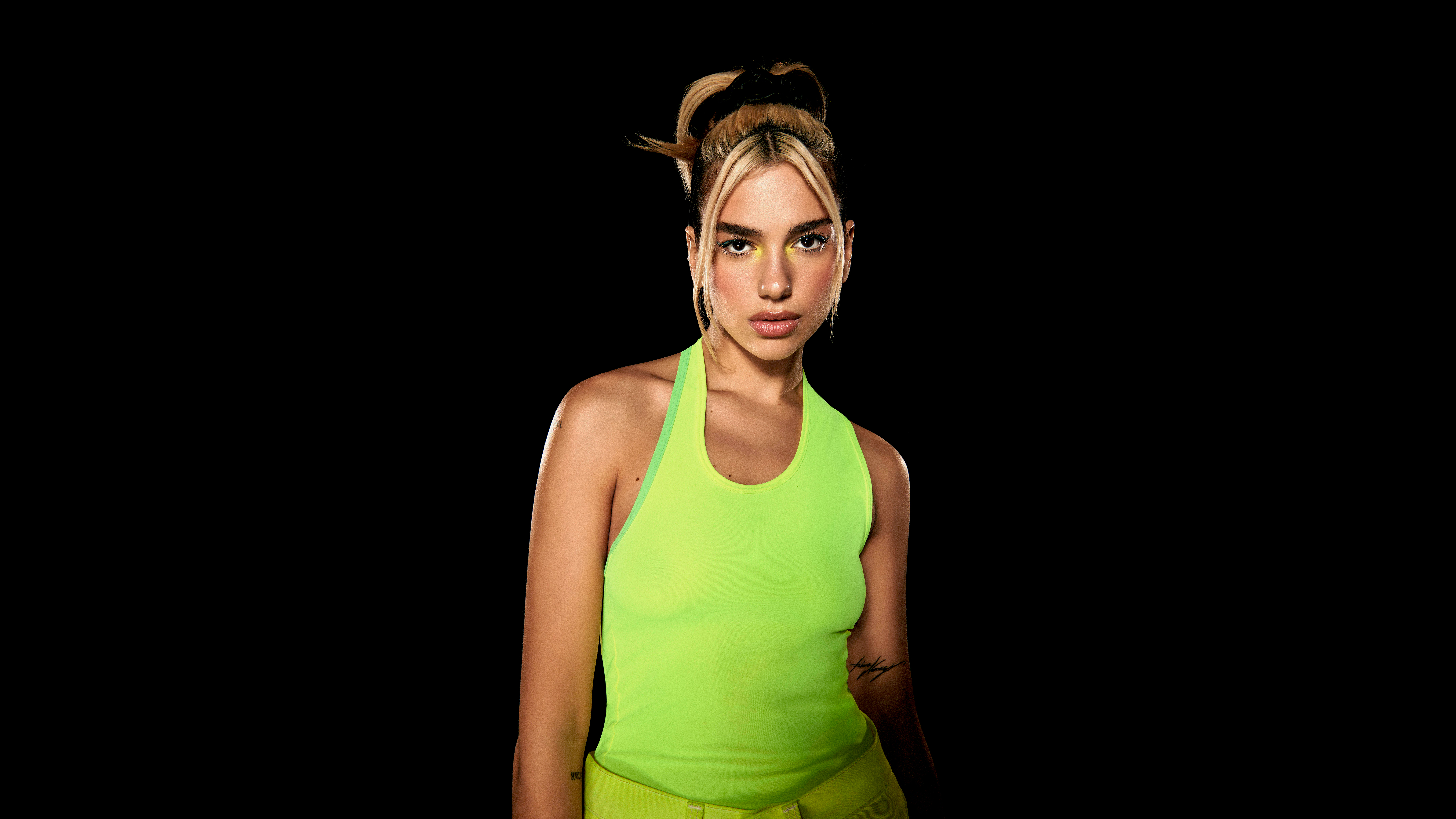 Dua Lipa, 8K, Schwarzer Hintergrund, 5K, AMOLED