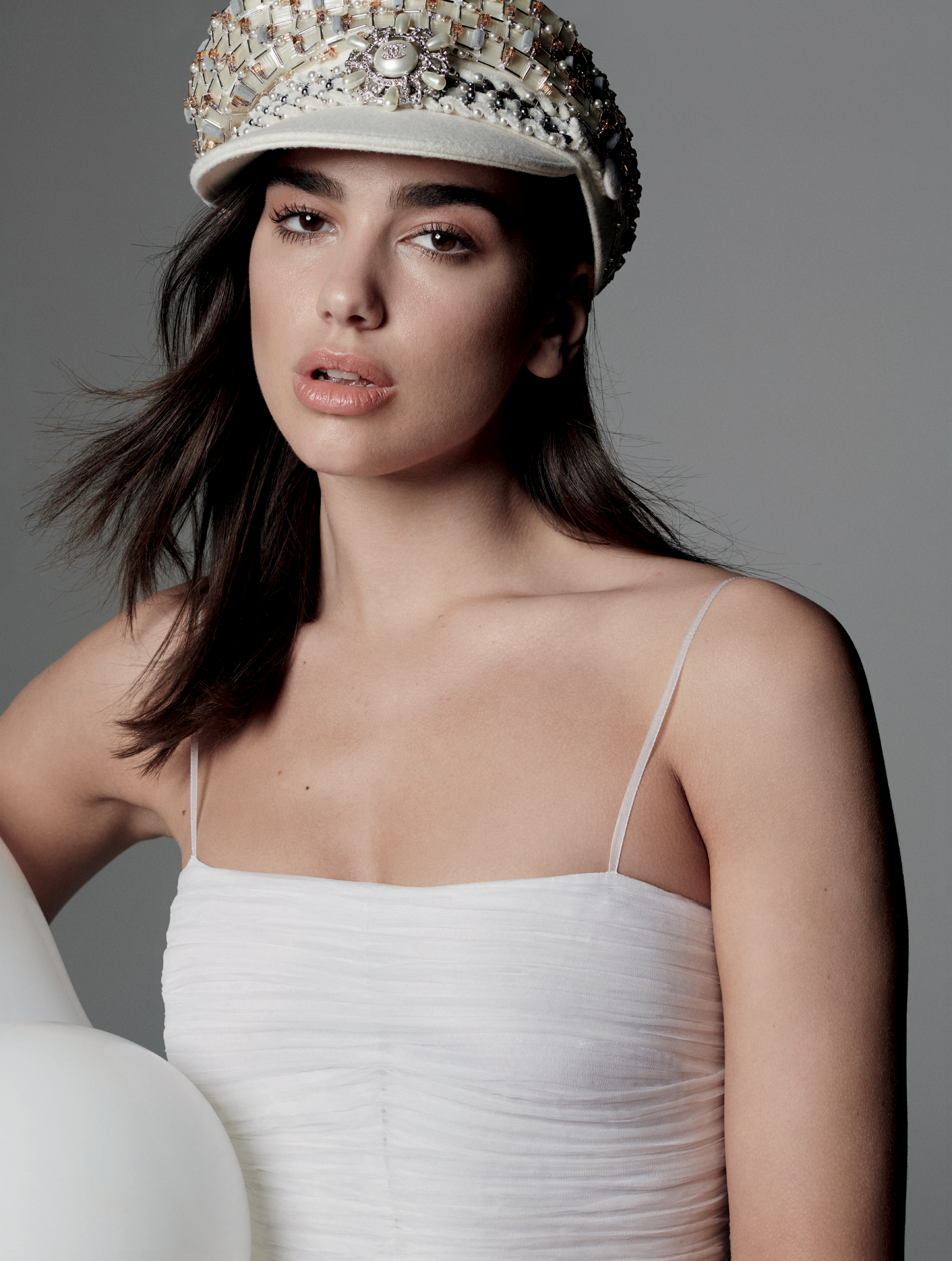 Dua Lipa, Englische Sängerin, Porträt