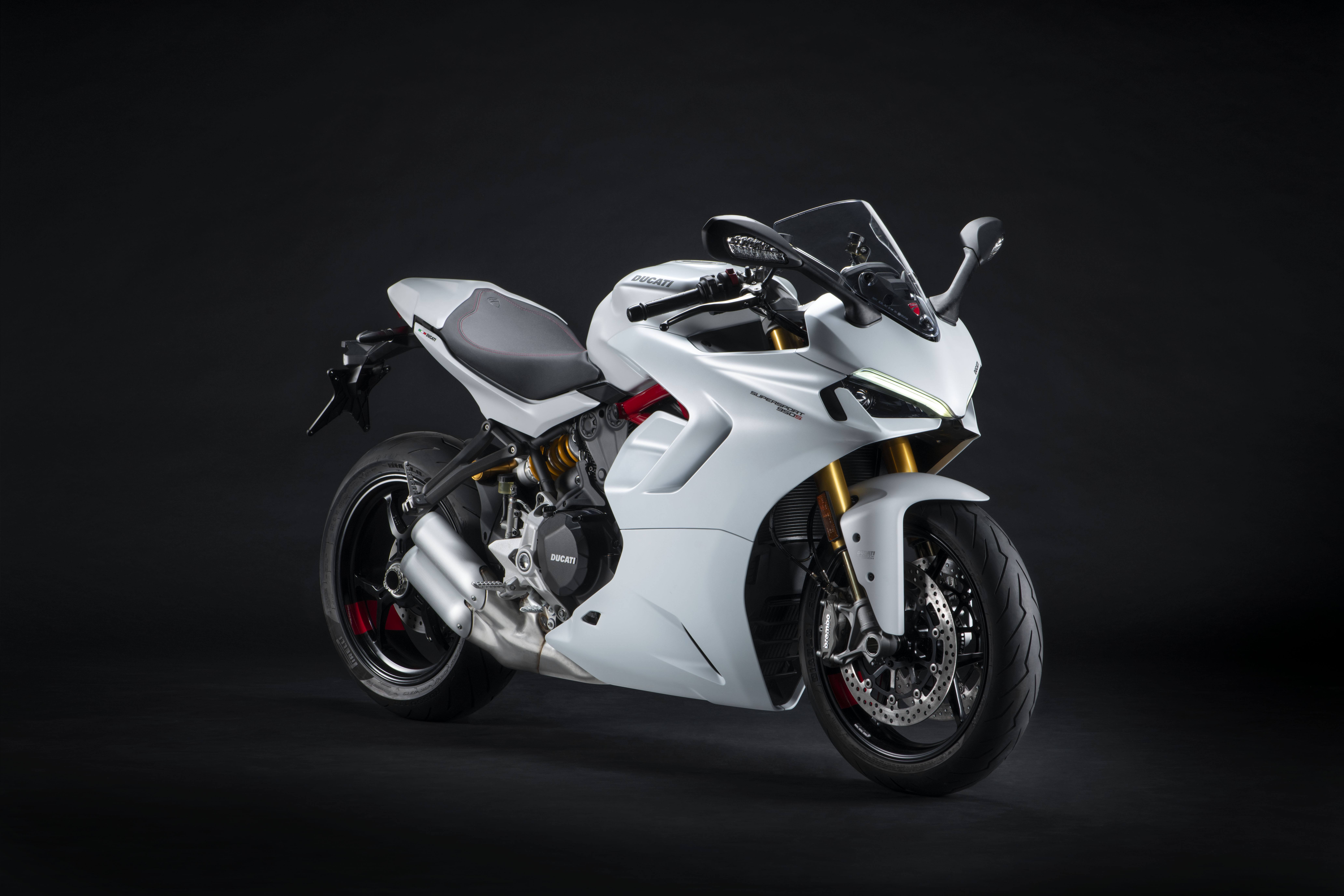 Ducati SuperSport 950, Dunkler Hintergrund, Sportmotorräder, 2021, 5K, 8K
