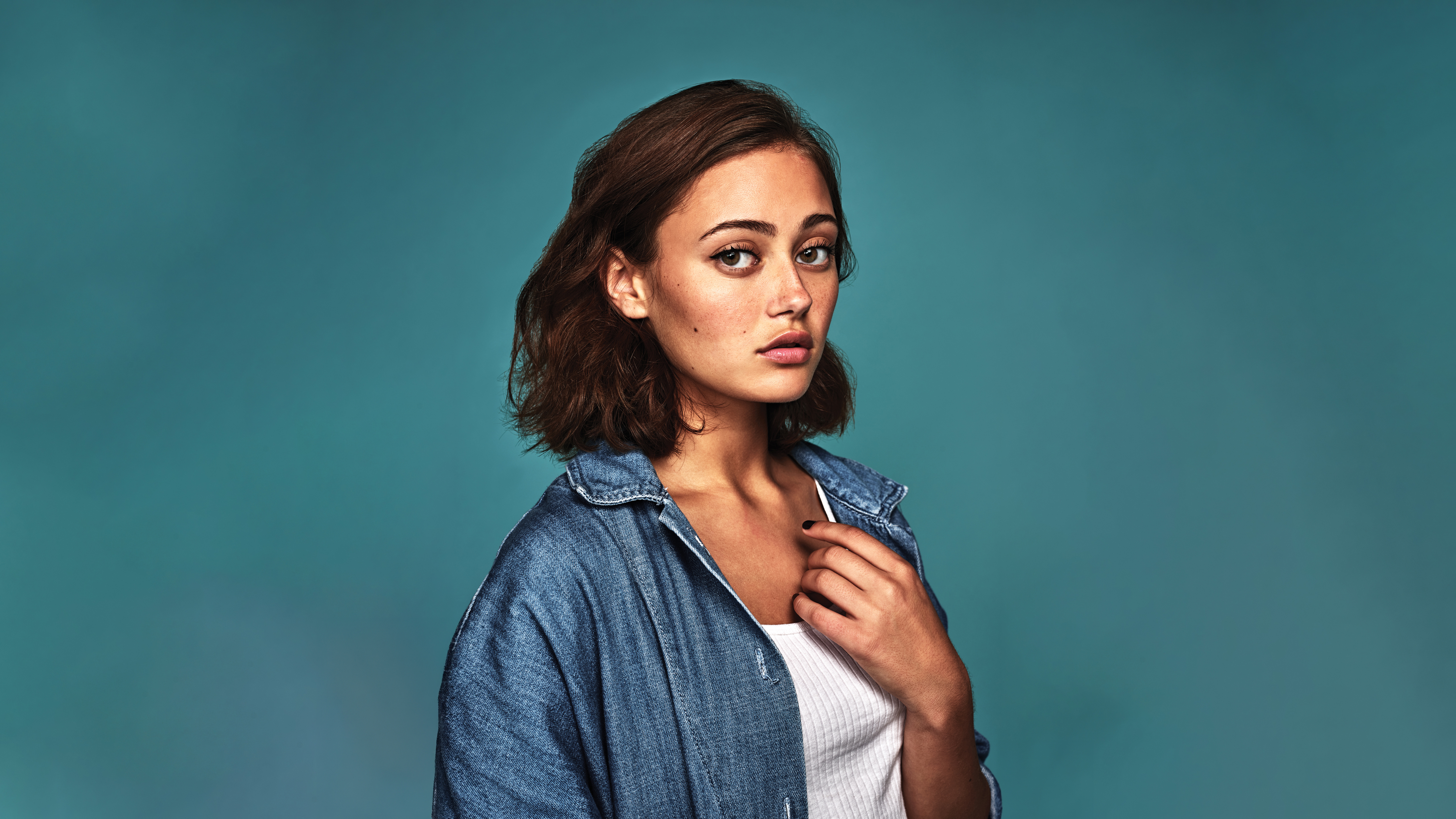 Ella Purnell, Pastellcyan, englische Schauspielerin, 5K