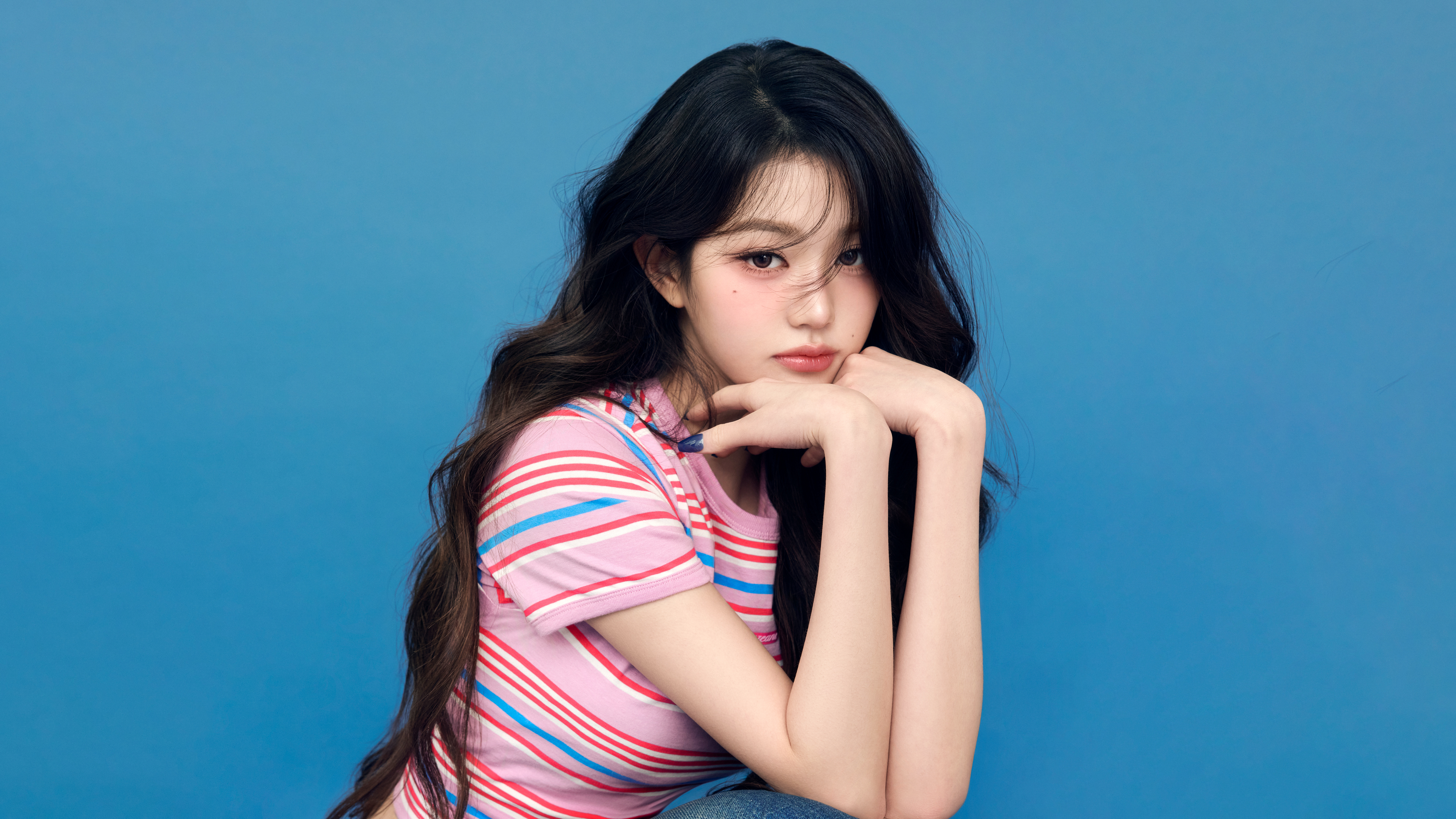 Jang Wonyoung, Blauer Hintergrund, 5K, 8K, K-Pop-Idol