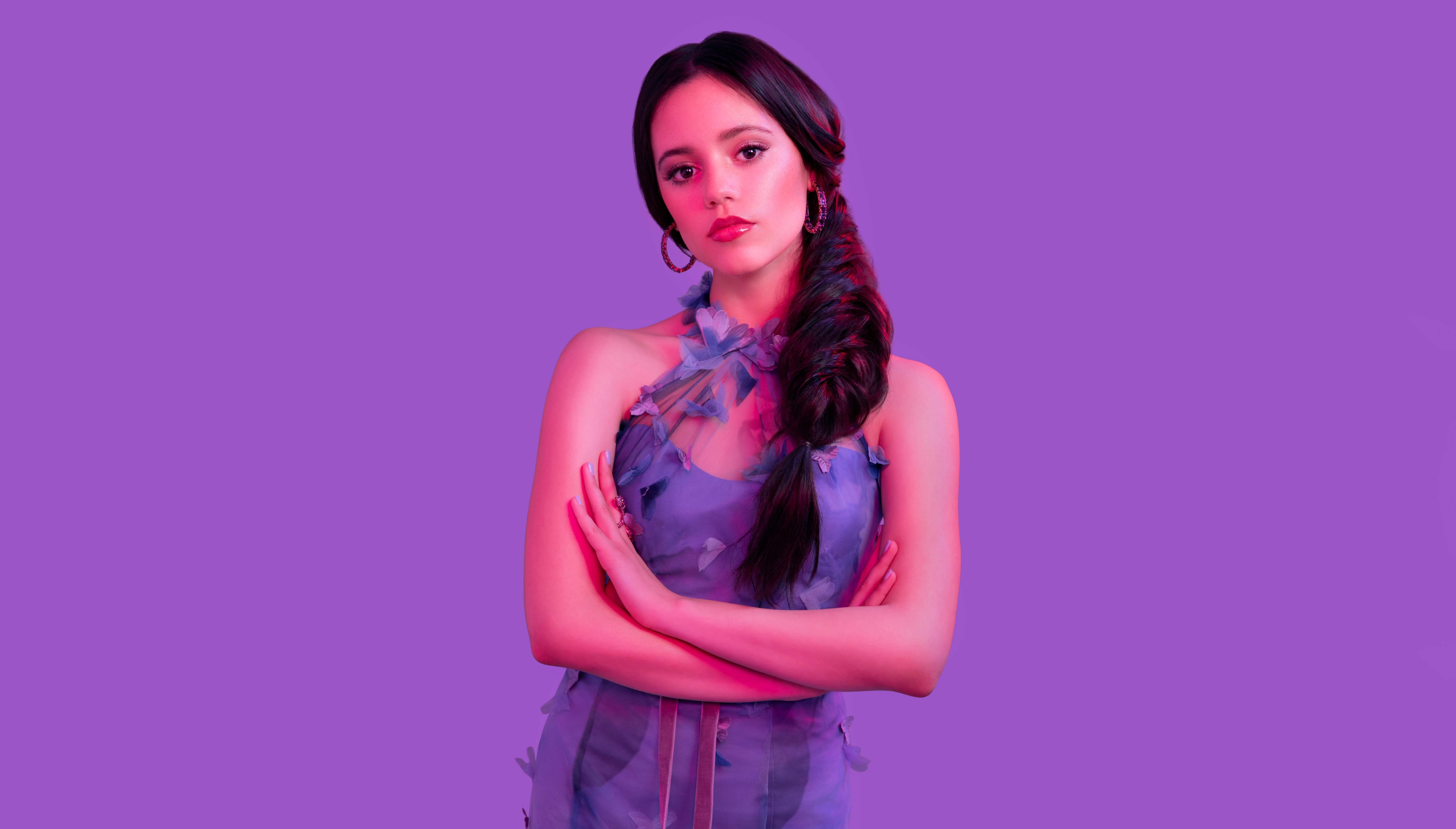 Jenna Ortega, Violett, US-amerikanische Schauspielerin, Violetter Hintergrund, 5K