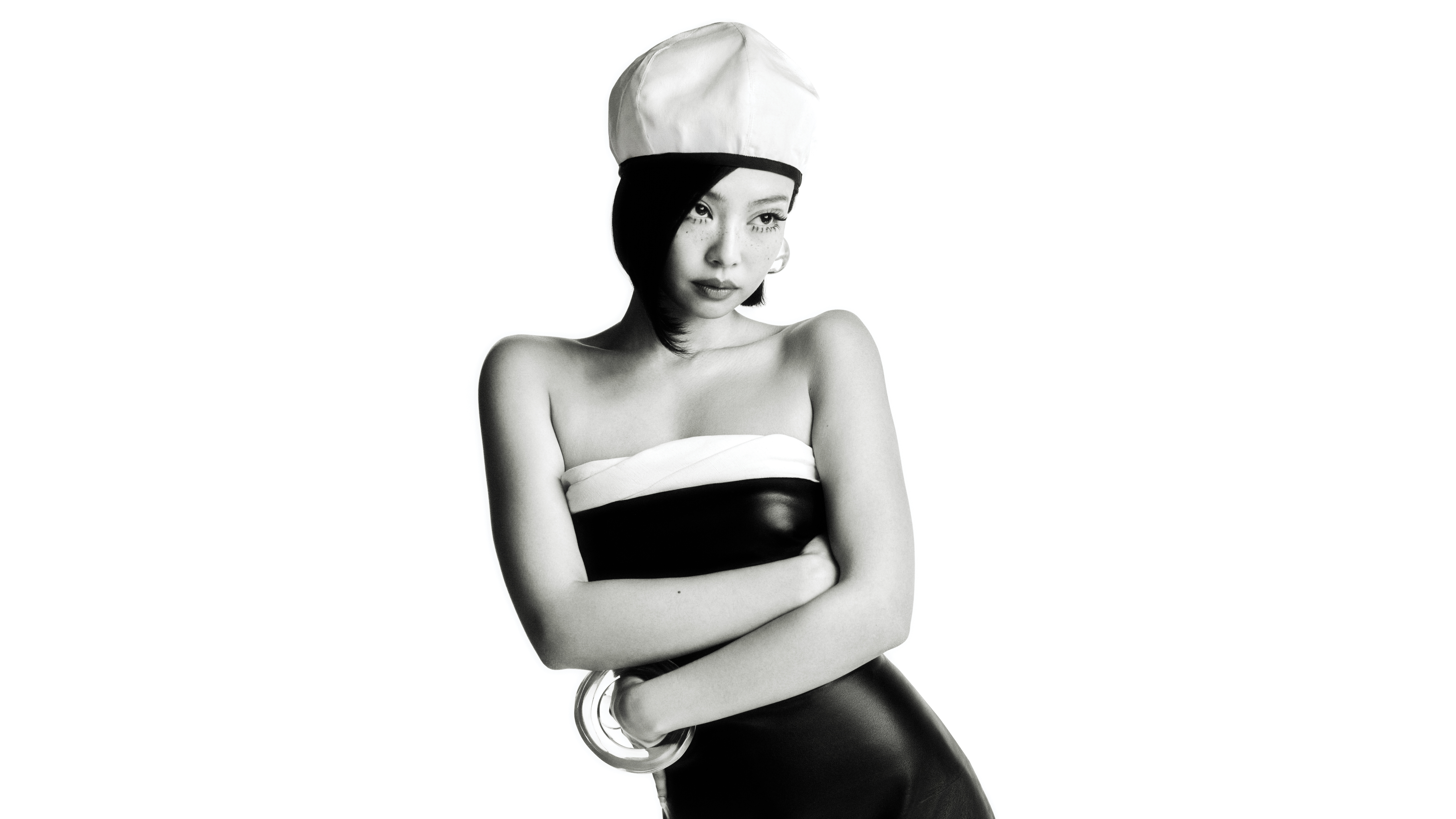 Jennie, 8K, Monochrom, 5K, V Magazine, 2026, Weißer Hintergrund