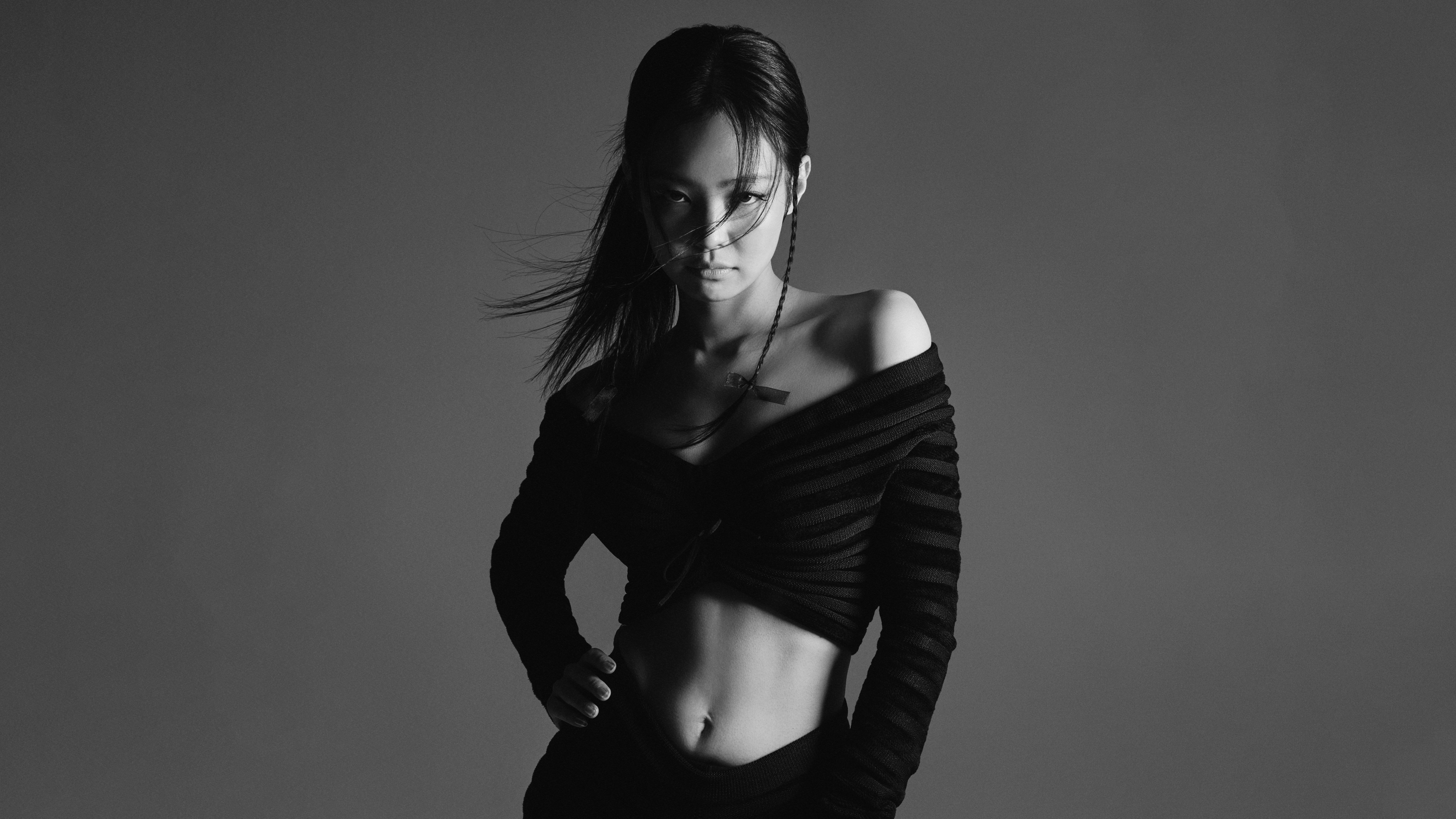 Jennie, Dunkle Ästhetik, Monochrom, Schwarz-Weiß, Fotoshooting, 5K, Südkoreanische Sängerin, Elle Magazine, 8K