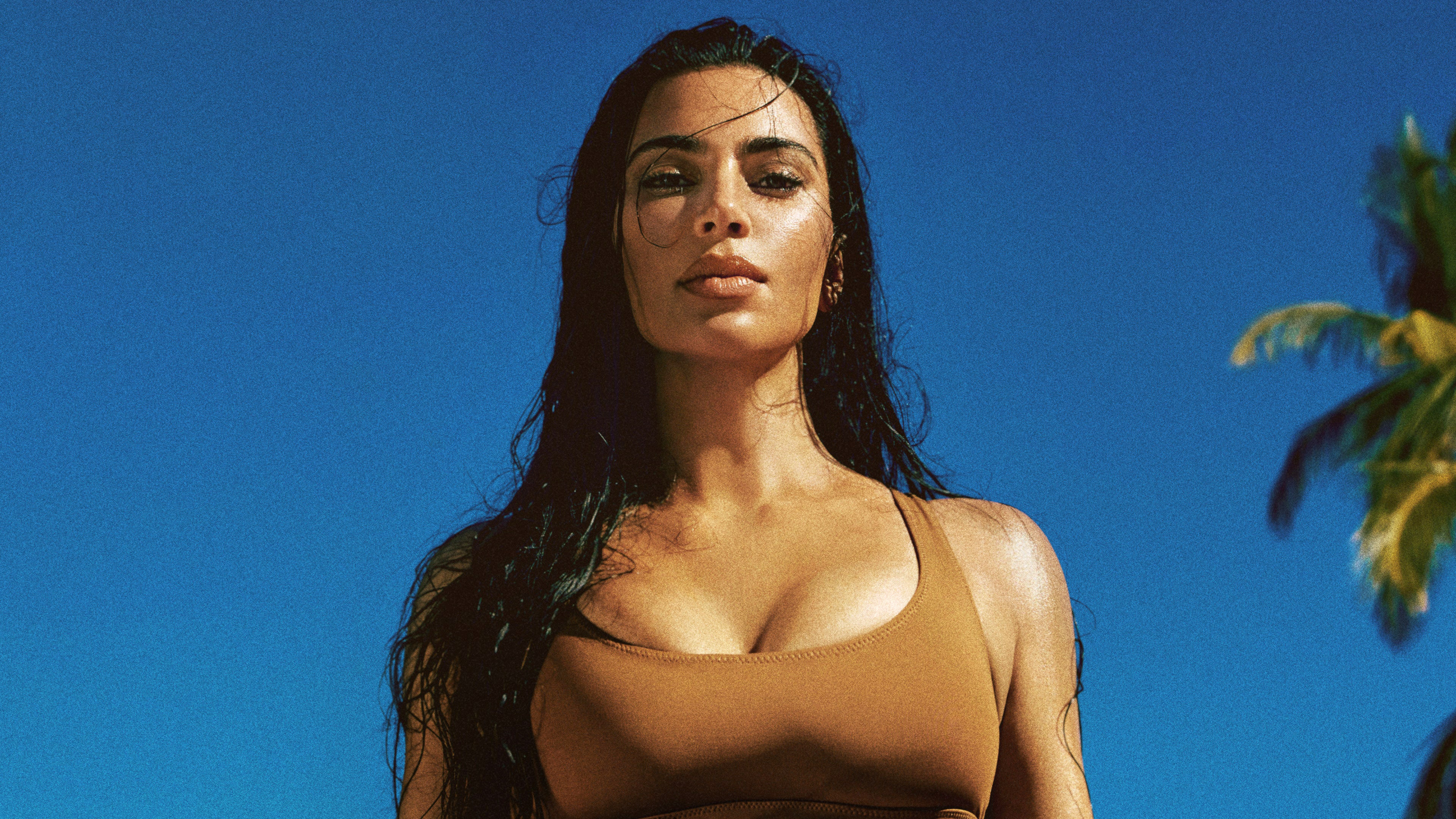 Kim Kardashian, Skims, US-amerikanische Prominente