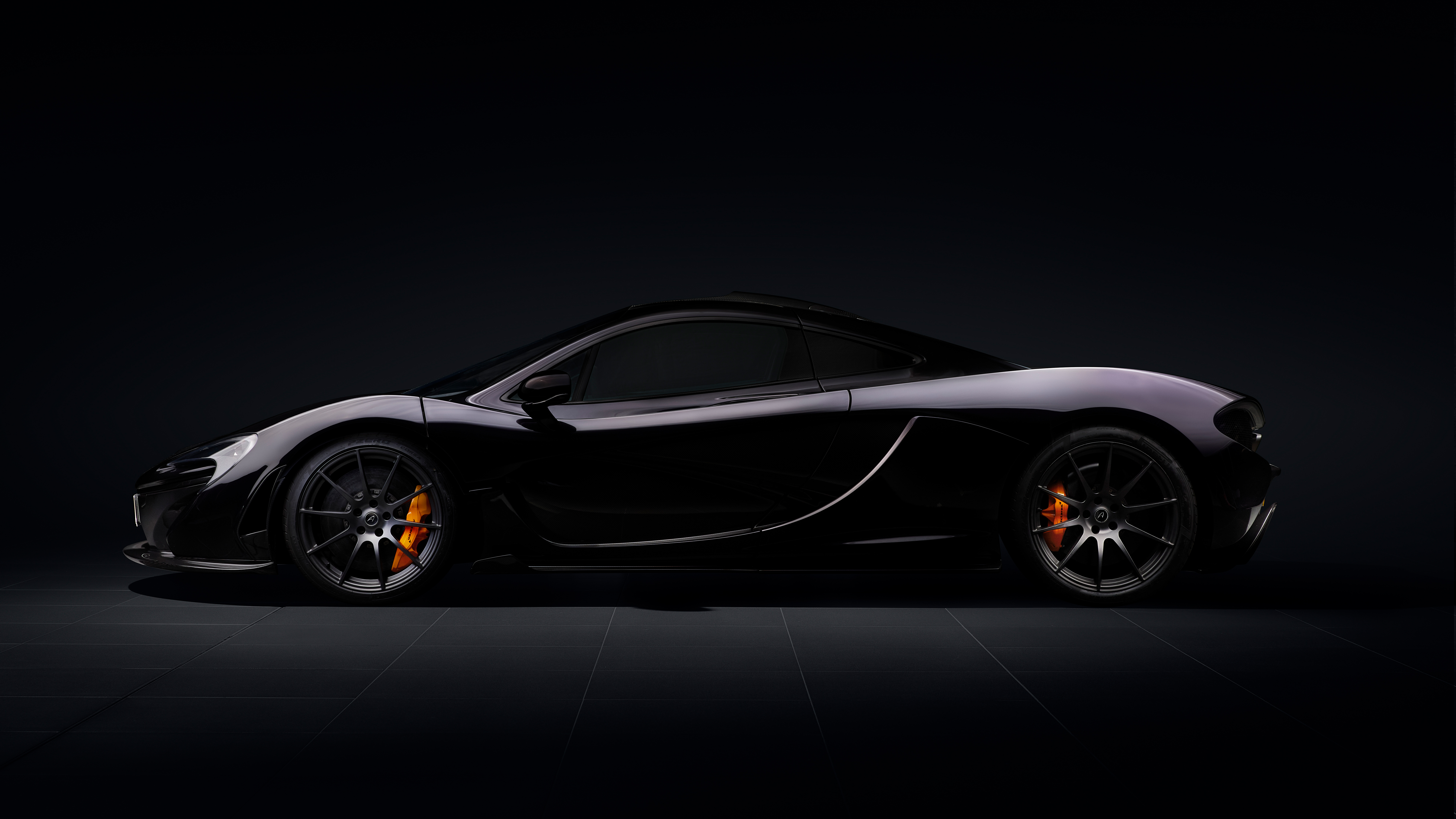 McLaren P1, 8K, Schwarze Autos, Dunkler Hintergrund, 5K