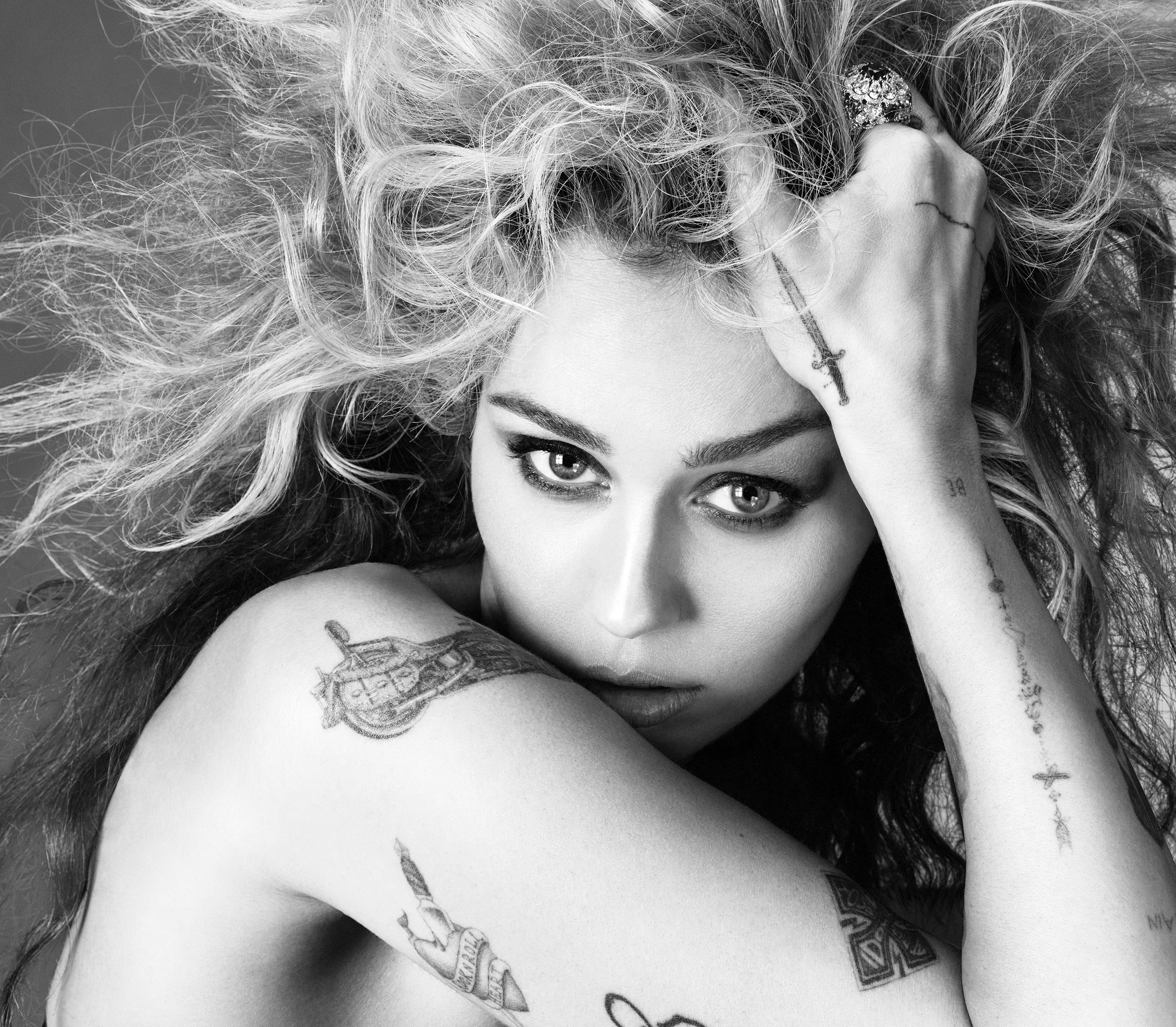 Miley Cyrus, Monochrom, Vogue, Fotoshooting, 2023, Schwarz-Weiß