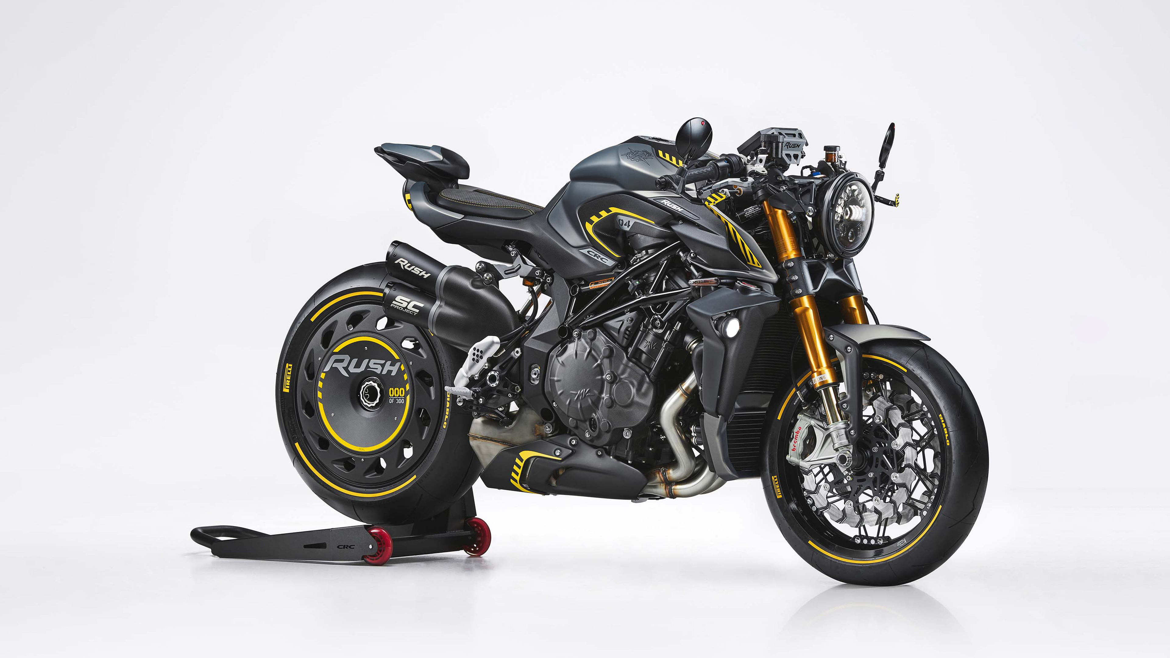 MV Agusta Rush, Performance-Motorrad, 2021, Weißer Hintergrund