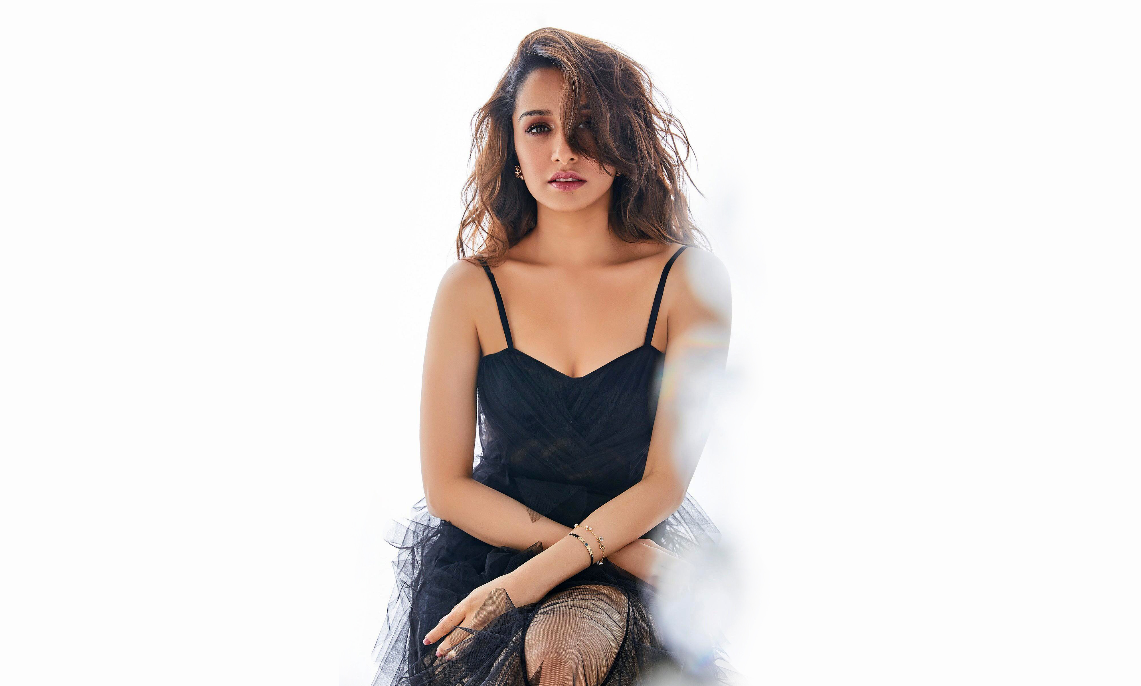 Shraddha Kapoor, Weißer Hintergrund, Indische Schauspielerin, Bollywood-Schauspielerin