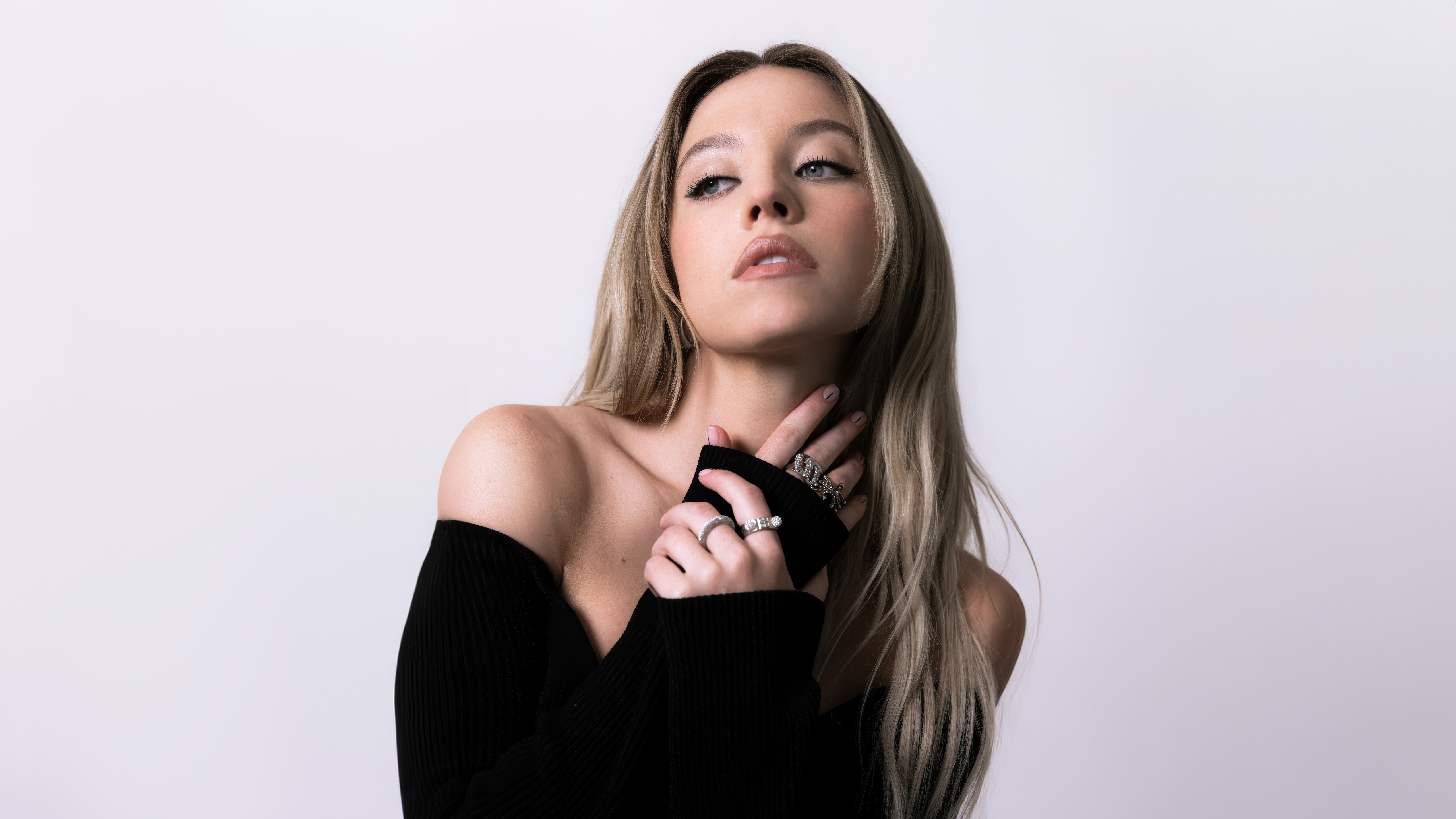 Sydney Sweeney, 2024, Amerikanische Schauspielerin, Weißer Hintergrund, 5K